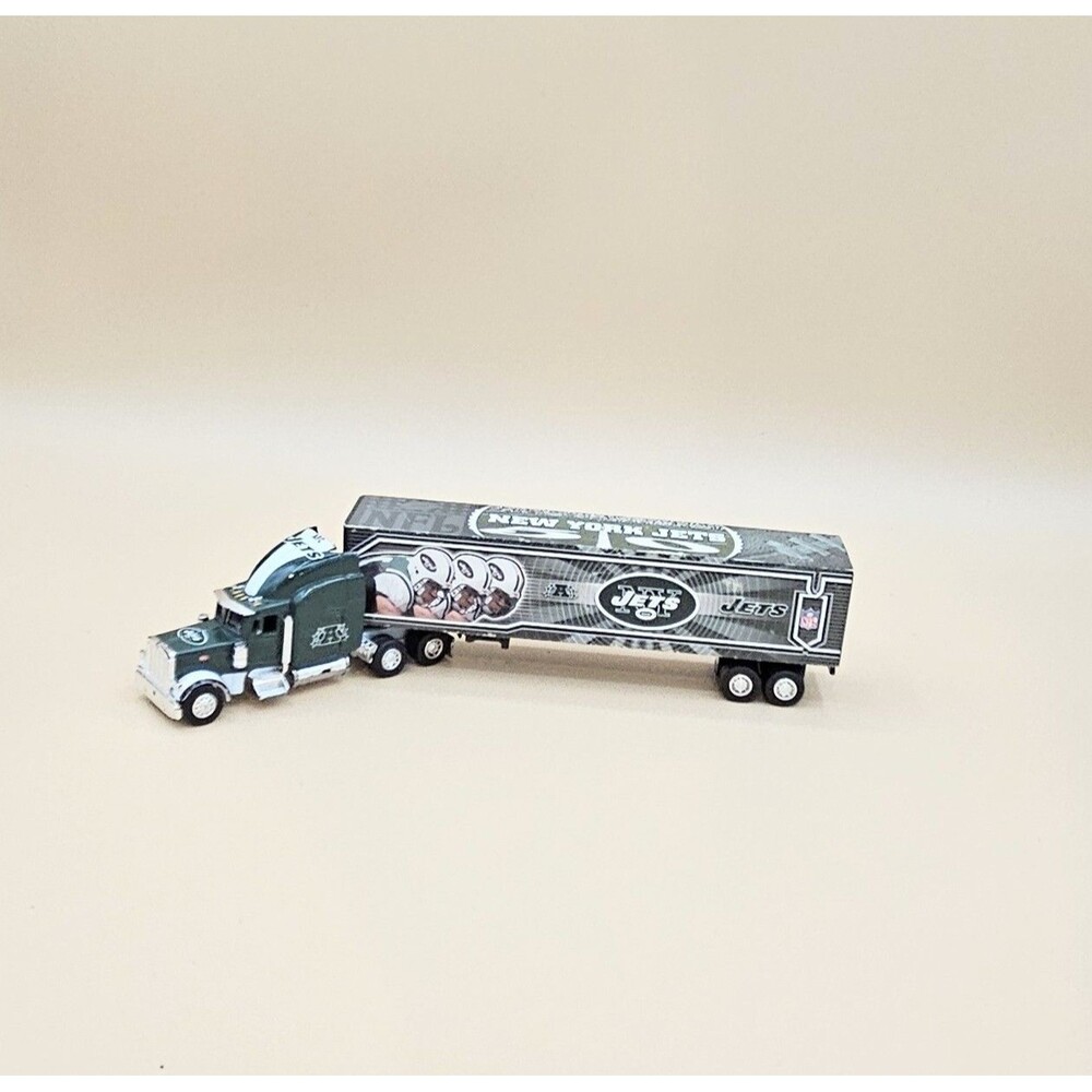 New York Jets Transporter Tractor Trailer Semi Diecast Truck NFL 2011 1:80 Scale